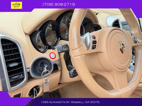 Used 2012 Porsche Cayenne AWD/4WD image 15