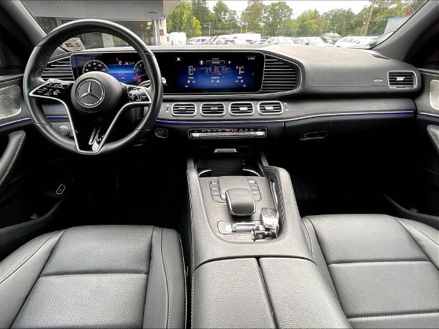Certified 2024 Mercedes-Benz GLS 450 4MATIC image 9