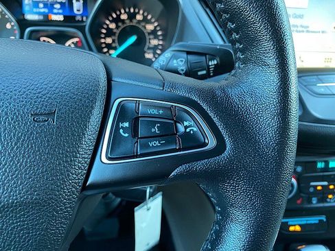 Used 2018 Ford Escape SEL image 48