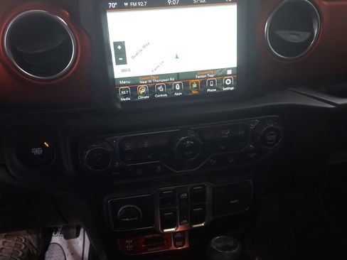 Used 2021 Jeep Wrangler Unlimited Rubicon w/ Uconnect 4C Nav & Sound Group AWD/4WD image 13