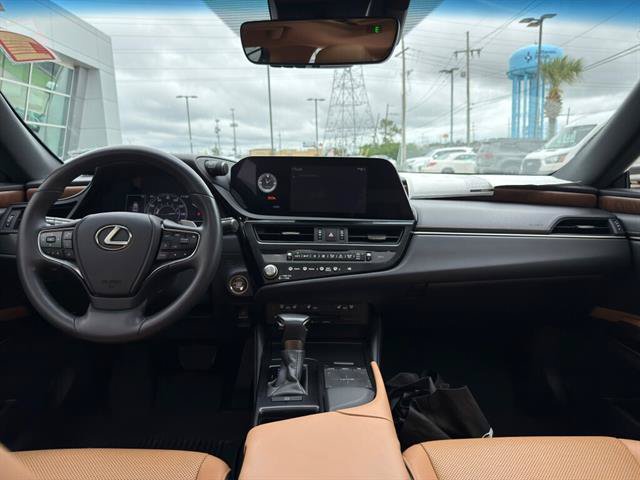 Used 2022 Lexus ES 350 w/ Premium Package FWD image 13