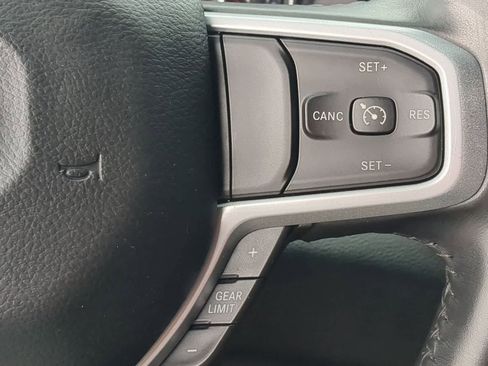 Used 2020 RAM 1500 Big Horn AWD/4WD image 25