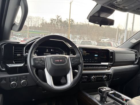 Used 2022 GMC Sierra 1500 Elevation image 15