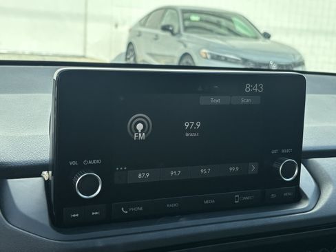 Certified 2025 Honda Accord SE image 18