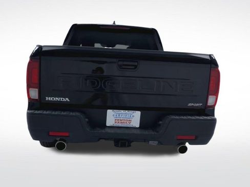 Used 2025 Honda Ridgeline Sport image 7