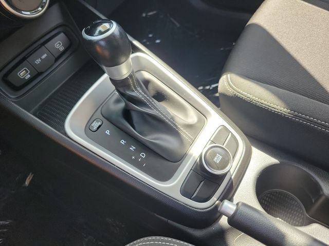 Certified 2024 Hyundai Venue SEL FWD image 16