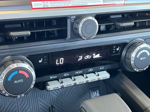 New 2025 Toyota Tacoma TRD Off-Road image 18