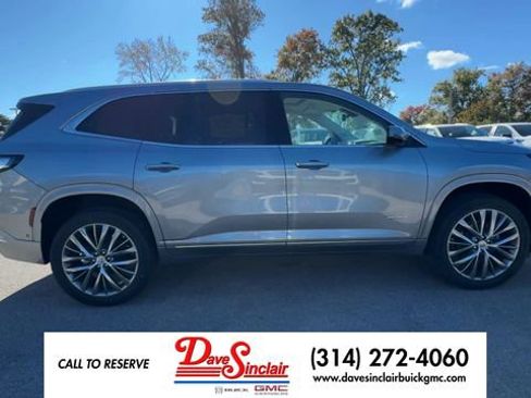 New 2026 Buick Enclave Avenir w/ Super Cruise Package FWD image 9