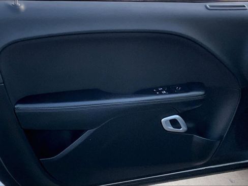 Used 2021 Dodge Challenger SXT w/ Blacktop Package image 18