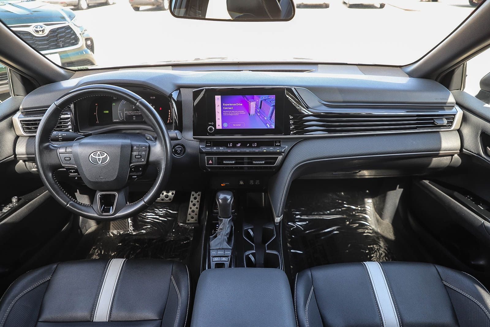 Certified 2025 Toyota Camry SE FWD image 12