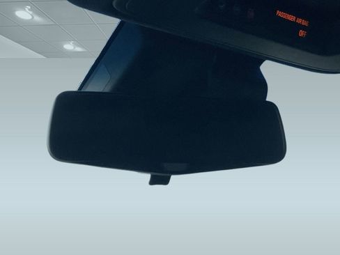 Used 2017 Cadillac Escalade ESV Platinum image 17