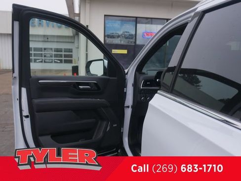 New 2026 Chevrolet Tahoe Premier w/ Sun And Tow Package AWD/4WD image 21