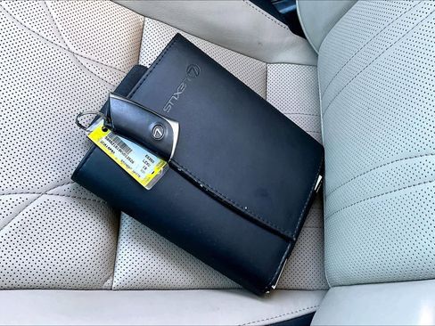 Used 2019 Lexus ES 350 w/ Accessory Package 2 FWD image 14