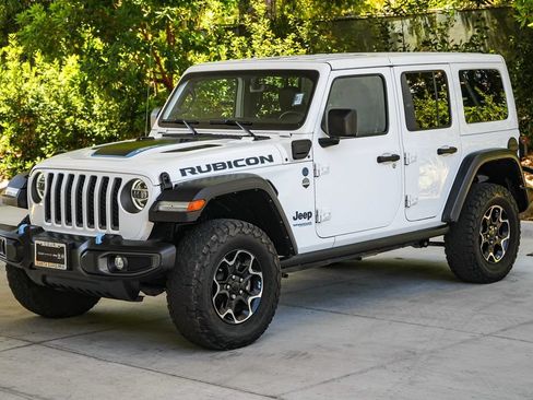 Used 2022 Jeep Wrangler Unlimited Rubicon 4xe w/ Cold Weather Group AWD/4WD image 3