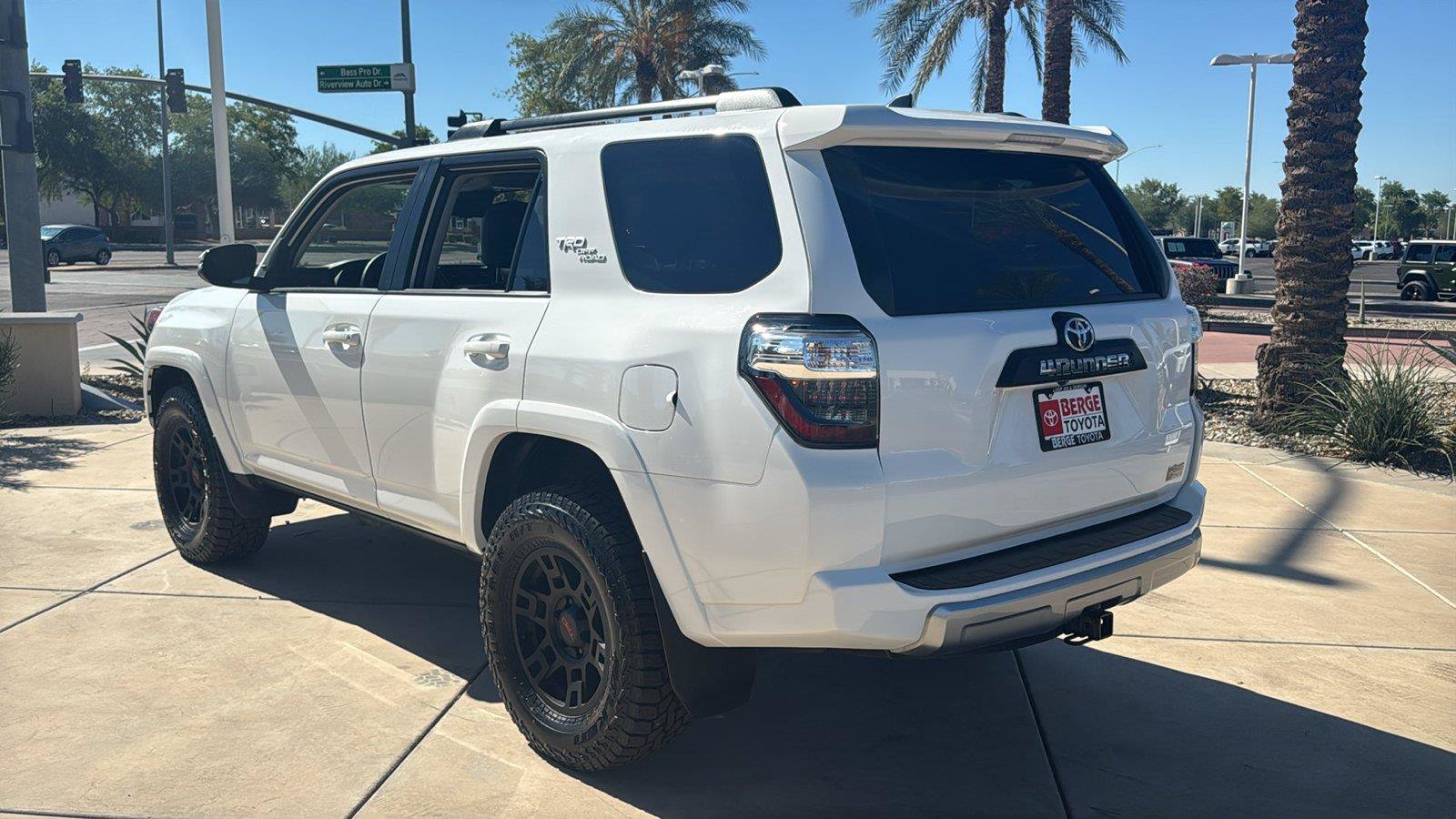 Used 2023 Toyota 4Runner TRD Off-Road Premium w/ Moonroof Package AWD/4WD image 6