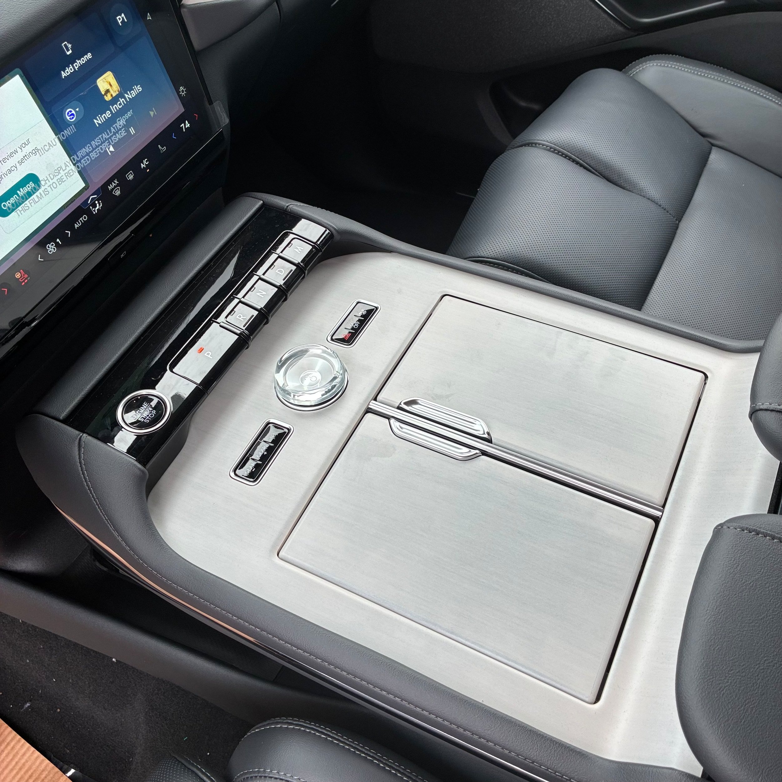 New 2025 Lincoln Navigator Reserve AWD/4WD image 18