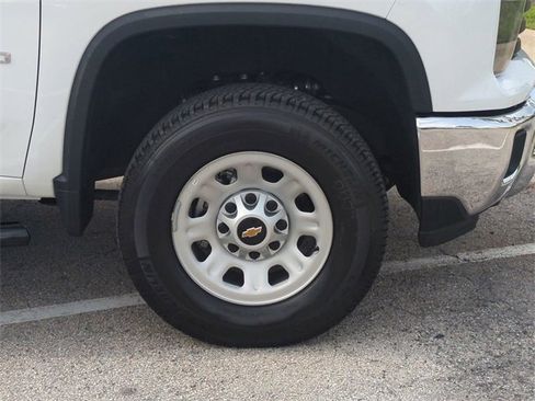 Used 2024 Chevrolet Silverado 3500 W/T w/ WT Safety Package image 11