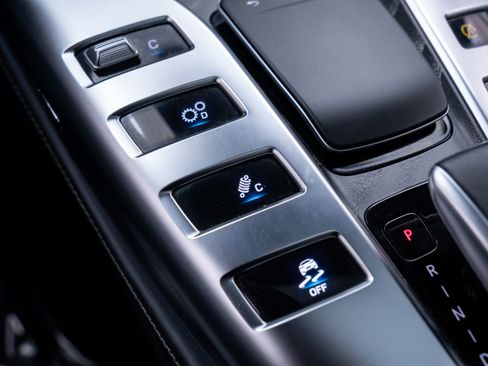 Used 2022 Mercedes-Benz AMG GT 53 image 28