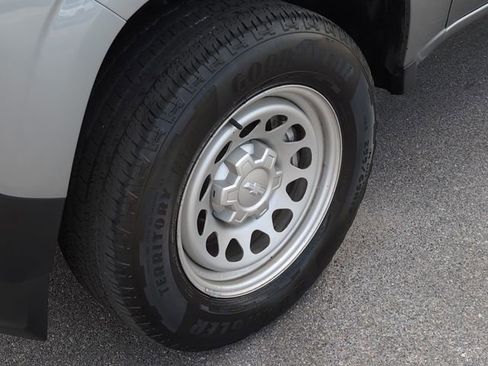 Used 2023 Chevrolet Colorado W/T image 11