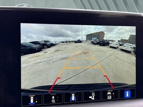 Used 2022 Chevrolet Tahoe LT w/ LT Signature Package image 19