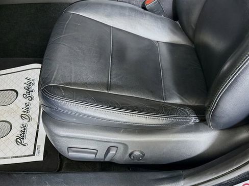 Used 2017 Toyota Avalon XLE FWD image 19