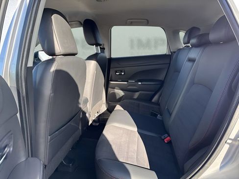 Used 2023 Mitsubishi Outlander Sport ES AWD/4WD image 15