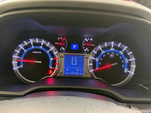 Used 2017 Toyota 4Runner SR5 Premium RWD image 21