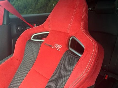 Used 2019 Honda Civic Type R image 19