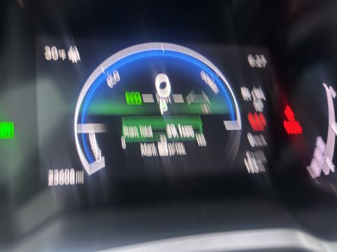 Used 2024 Toyota Corolla XLE image 12