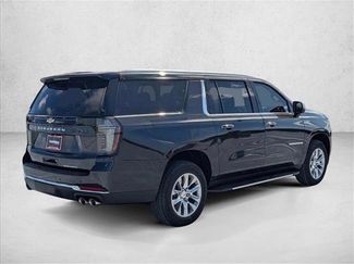 New 2025 Chevrolet Suburban Premier RWD video 2