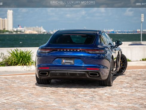 Used 2022 Porsche Panamera image 3