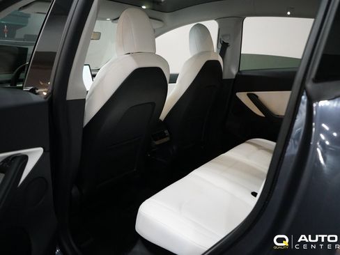 Used 2021 Tesla Model Y Long Range image 20