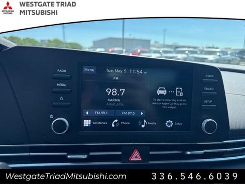 Used 2024 Hyundai Elantra SE FWD image 6
