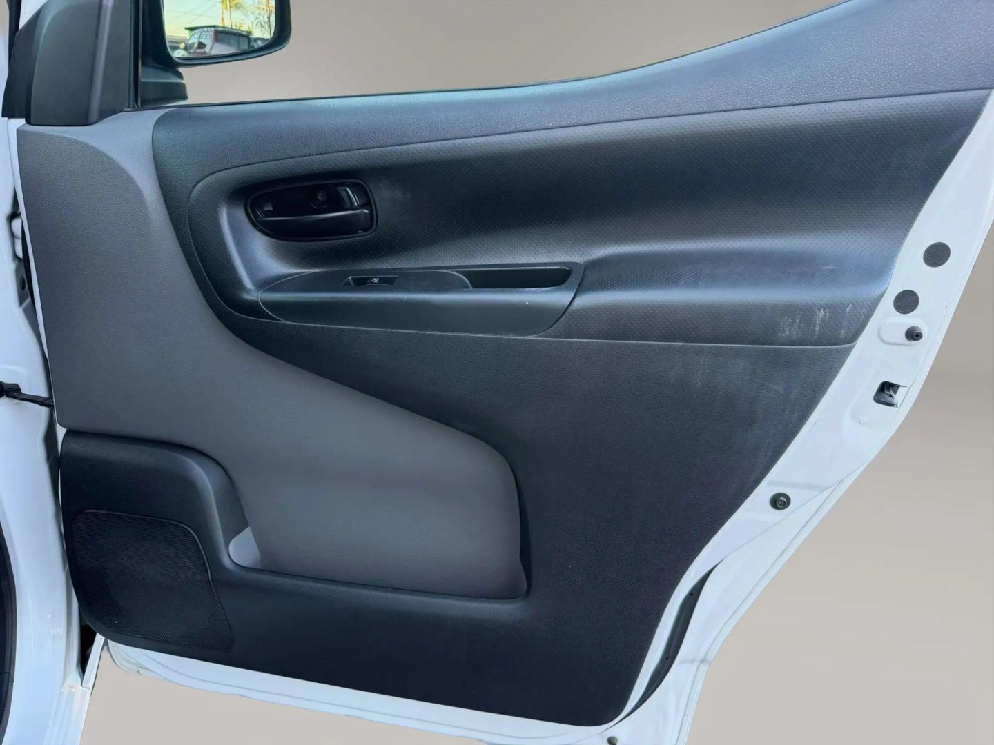 Used 2016 Nissan NV200 S FWD image 14