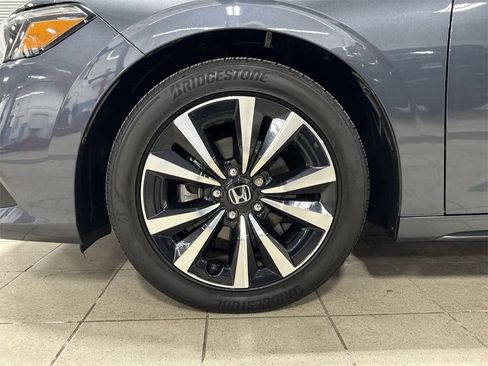 Used 2022 Honda Civic EX-L image 10