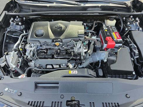 Used 2018 Toyota Camry SE image 28