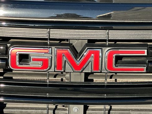 Certified 2023 GMC Acadia SLE w/ Elevation Edition image 39