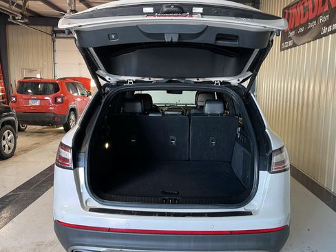 Used 2020 Lincoln Nautilus FWD w/ Equipment Group 101A image 9