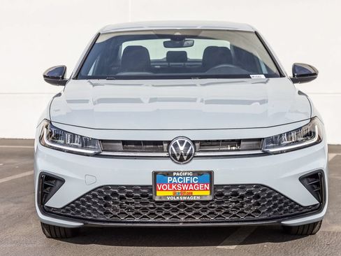 New 2026 Volkswagen Jetta Sport FWD image 2