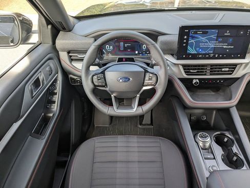 New 2026 Ford Explorer ST-Line w/ ST-Line Street Pack image 16