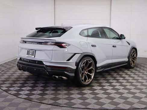 Used 2023 Lamborghini Urus Performante image 5