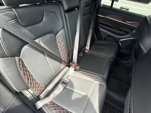 Used 2022 Jeep Grand Cherokee Summit w/ Luxury Tech Group V AWD/4WD image 31