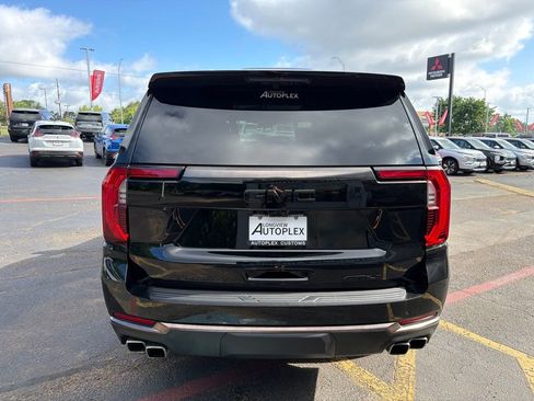 Used 2026 GMC Yukon AT4 Ultimate w/ LPO, Floor Liner Package AWD/4WD image 7