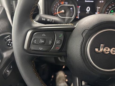 Used 2024 Jeep Wrangler Willys image 34