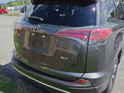 Used 2016 Toyota RAV4 XLE FWD image 4