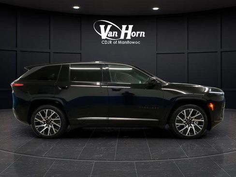 New 2025 Jeep Wagoneer S Limited image 2