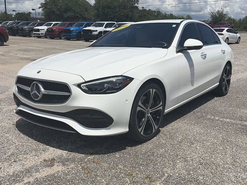 Used 2024 Mercedes-Benz C 300 Sedan image 2