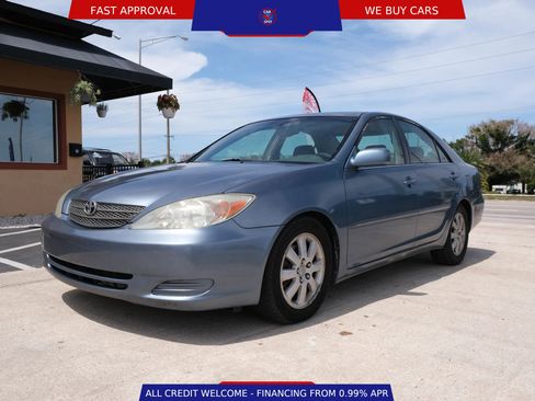 Used 2002 Toyota Camry LE FWD image 1