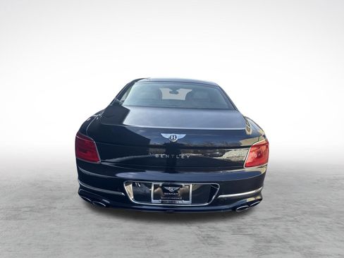 Used 2023 Bentley Flying Spur V8 image 9
