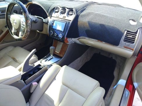 Used 2008 Nissan Altima 3.5 SE w/ Premium Pkg image 6